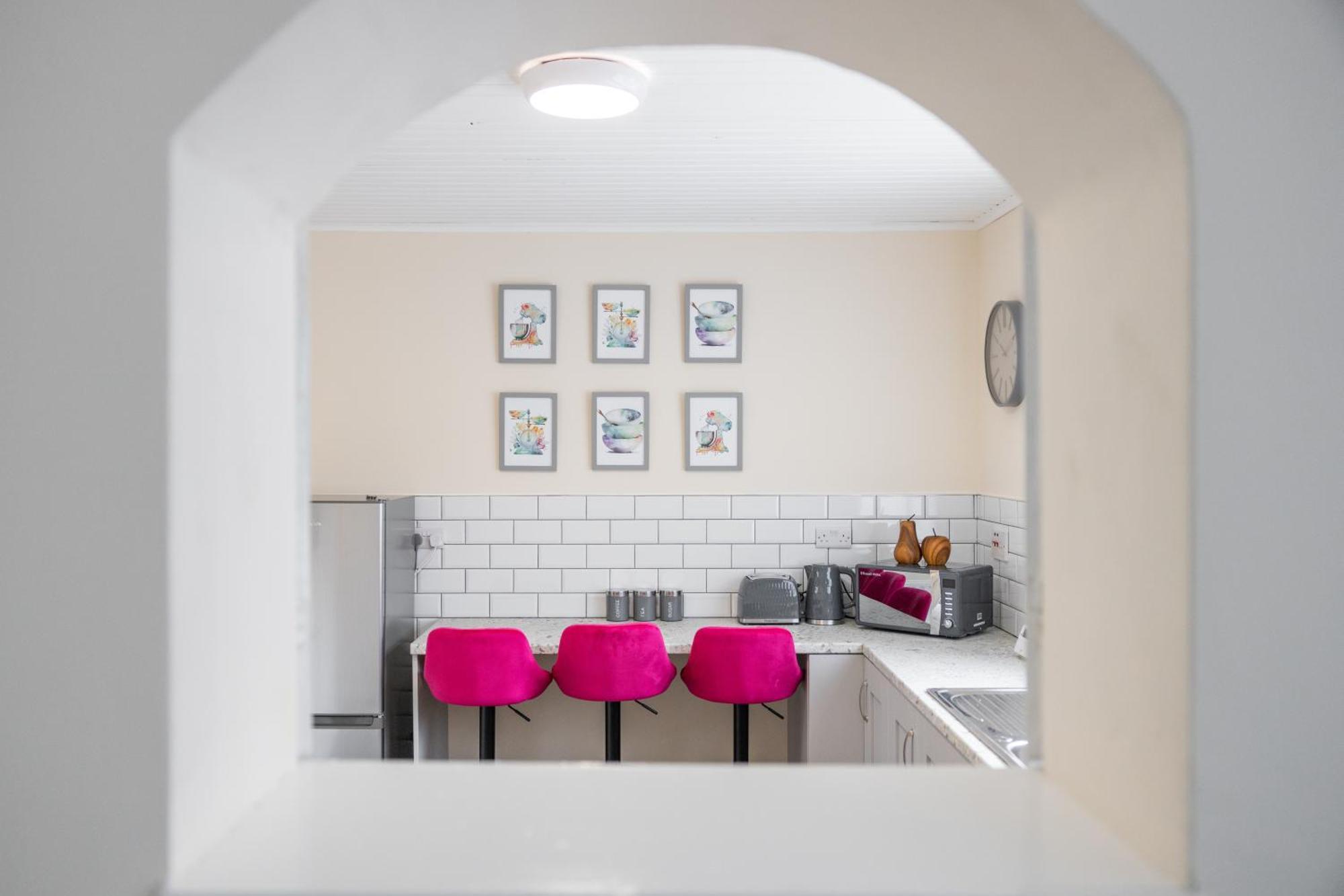 Varden House Лъндъндери Екстериор снимка